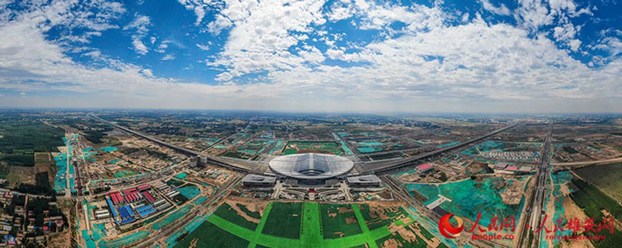 In pics: crescent moon-shaped park in Xiong'an New Area opens to public