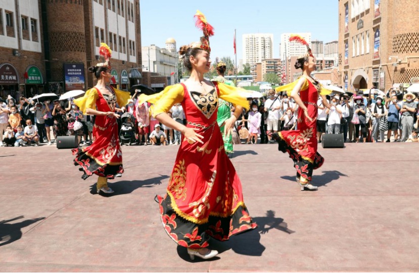 Xinjiang People refute lies about Xinjiang with facts