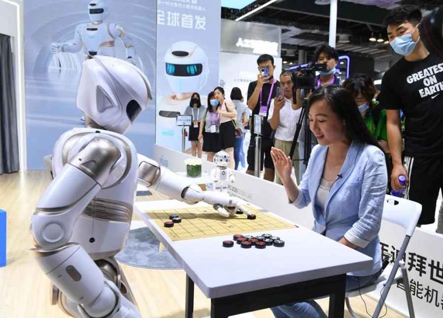 Employment of AI and other digital technologies benefits citizens in Shanghai