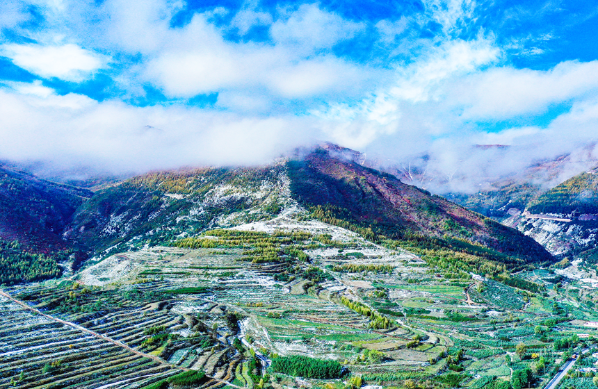 In pics: snow-covered Liupan Mountain in NW China's Ningxia