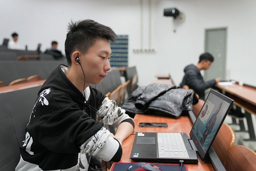 Outstanding figure skating college student to volunteer as ice patcher at Beijing 2022 Winter Games