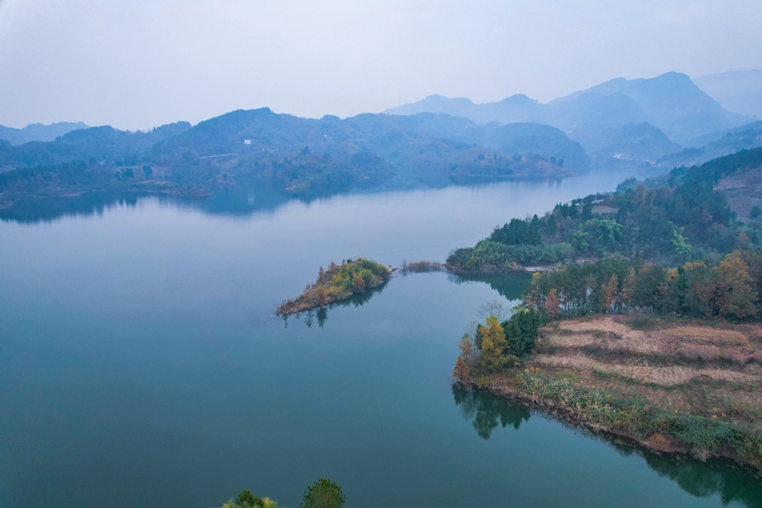 Winter fishing kicks off at ecological reservoir in SW China's Chongqing