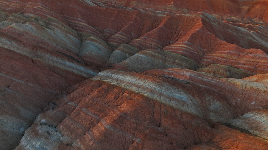 Sneak peek of spectacular Danxia landforms in NW China's Gansu reveals nature's supreme beauty