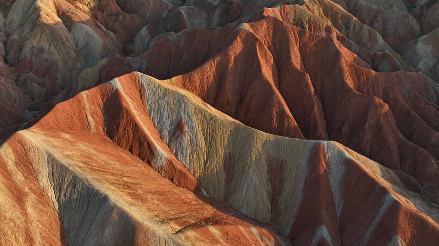 Sneak peek of spectacular Danxia landforms in NW China's Gansu reveals nature's supreme beauty