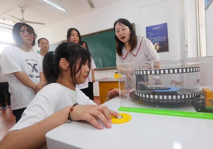 In pics: Science and technology museums arouse the interest of rural students in central China’s Henan