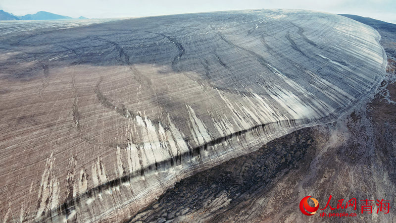 Breathtaking beauty of Bayi Glacier in NW China’s Qinghai