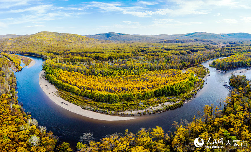 Picturesque autumn scenery in Inner Mongolia