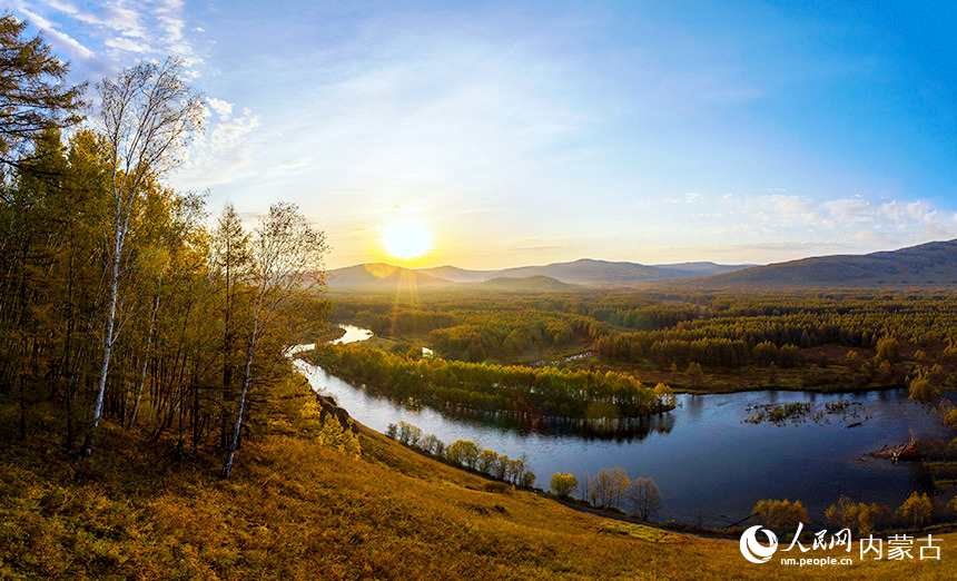 Picturesque autumn scenery in Inner Mongolia