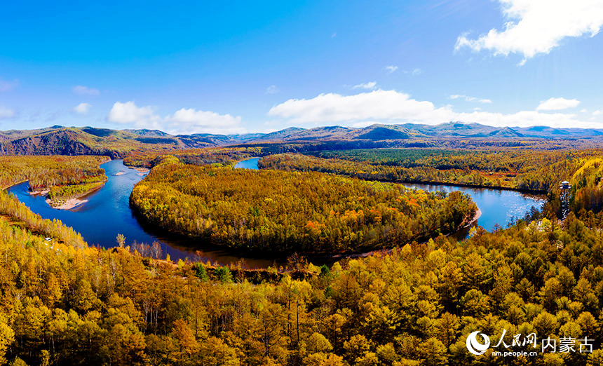 Picturesque autumn scenery in Inner Mongolia