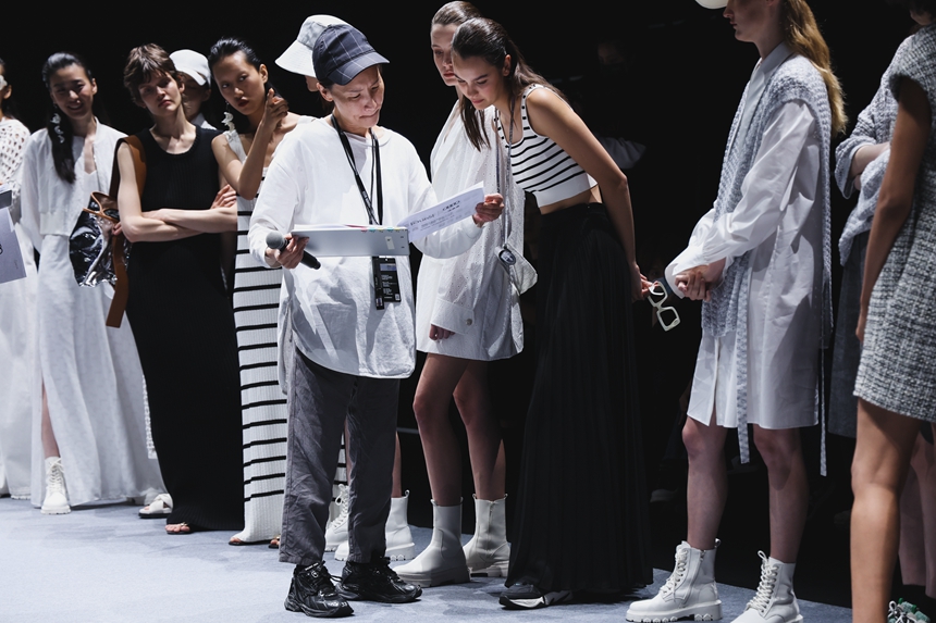 Shenzhen Fashion Week Spring/Summer 2023 kicks off