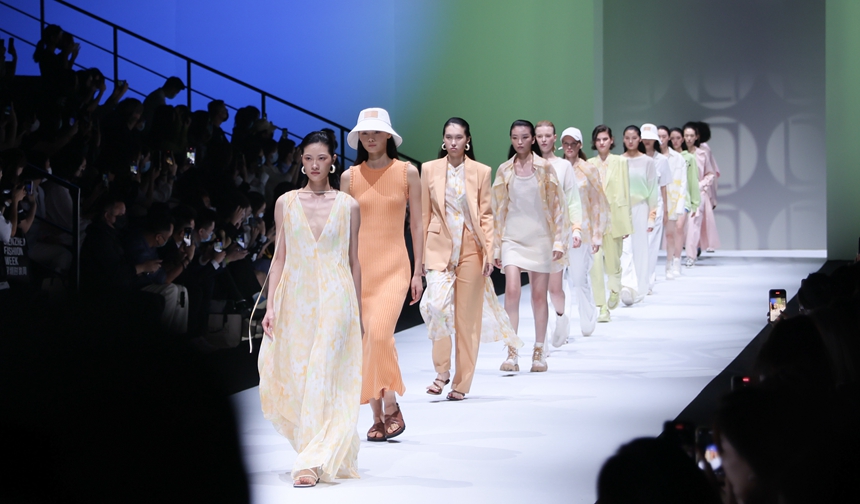 Shenzhen Fashion Week Spring/Summer 2023 kicks off