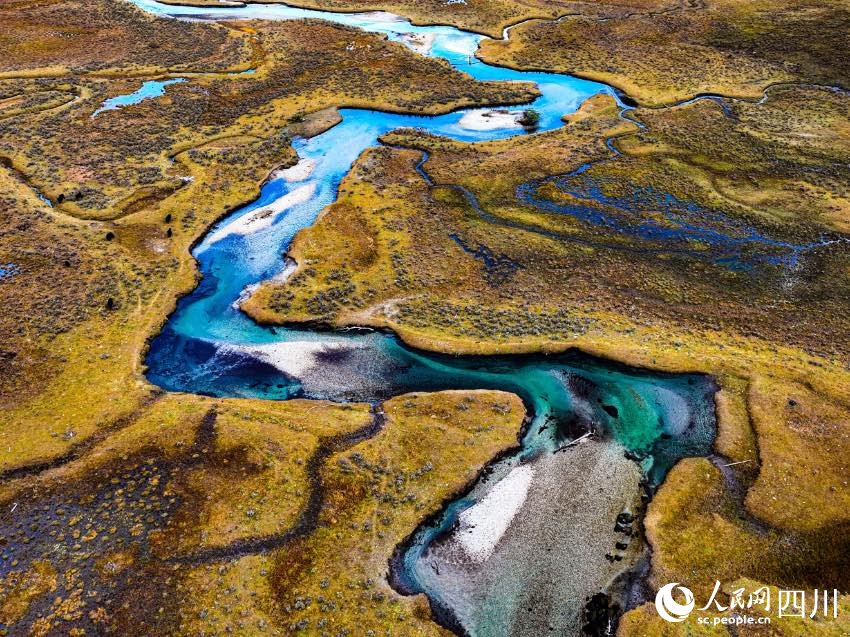 Stunning late autumn scenery in China's Garze Tibetan Autonomous Prefecture