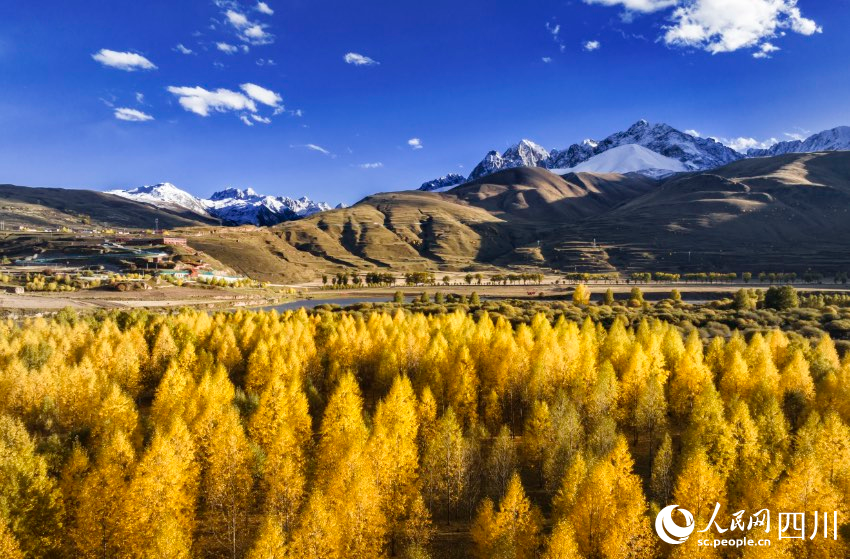 Stunning late autumn scenery in China's Garze Tibetan Autonomous Prefecture