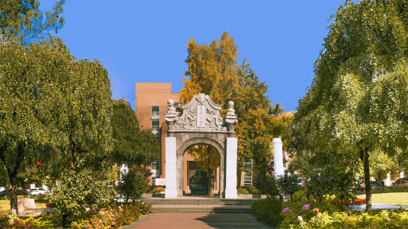 Breathtaking autumn views of 22 universities across China