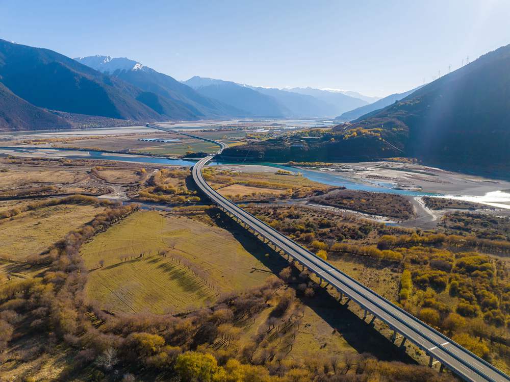 A glimpse of enchanting views of Yani National Wetland Park in SW China's Xizang