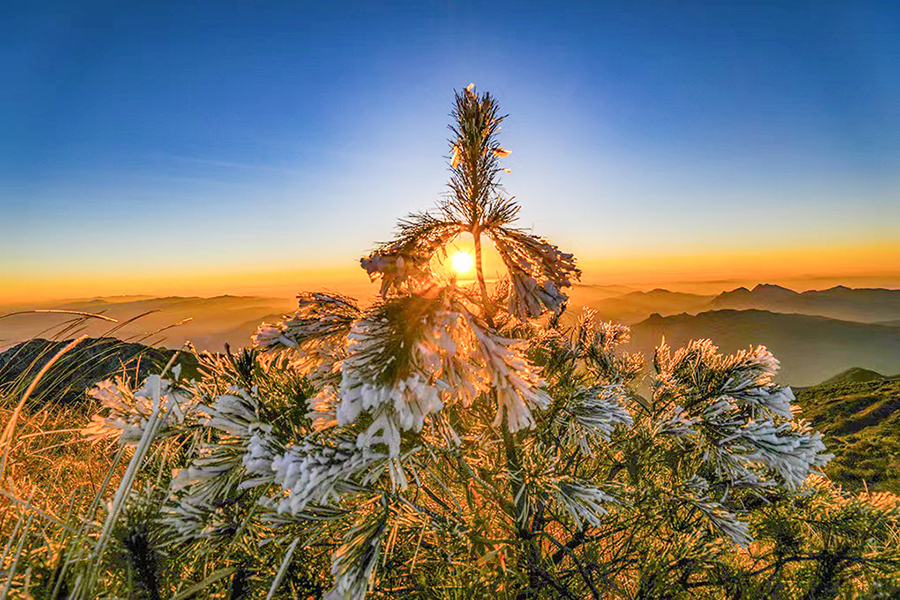 Spectacular rime scenery of Jinnao Mountain in SE China’s Fujian