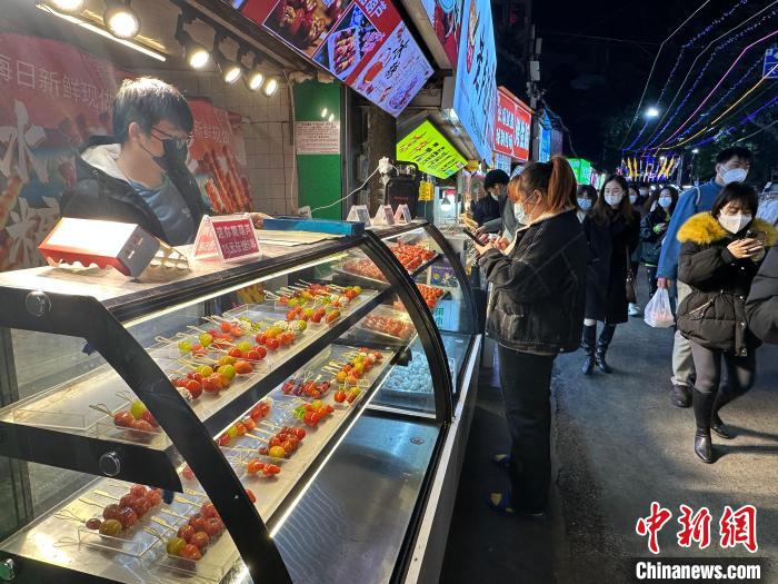 Night economy in China’s Guangxi lights up streets once again