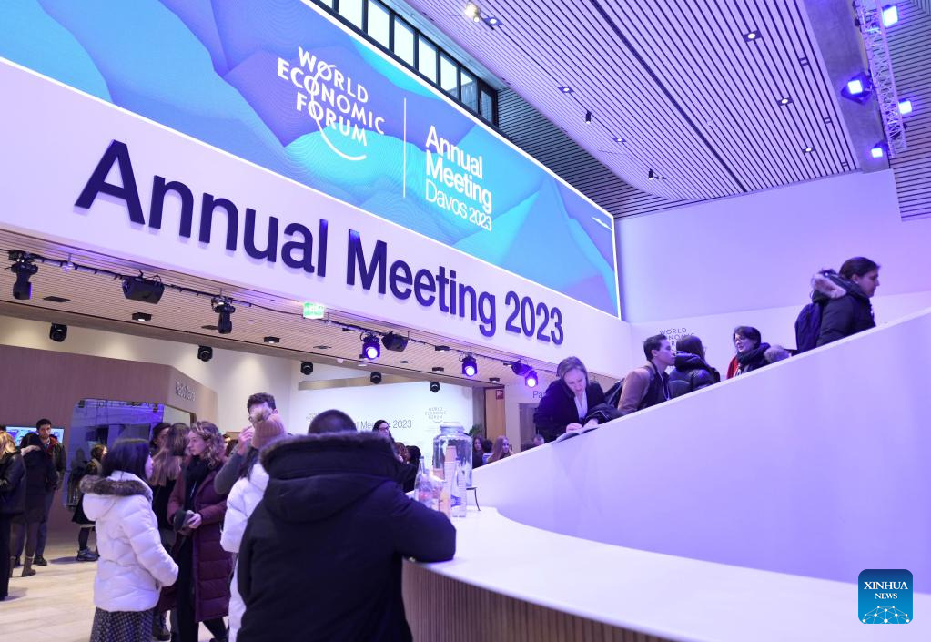 Participants of the World Economic Forum 2023 are seen in a hall at Davos Congress Centre, in the Alpine resort of Davos, Switzerland on January 16, 2023. Thousands of political, economic and social leaders from around the world gathered for the annual meeting, which kicked off on January 16. Photo: AFP