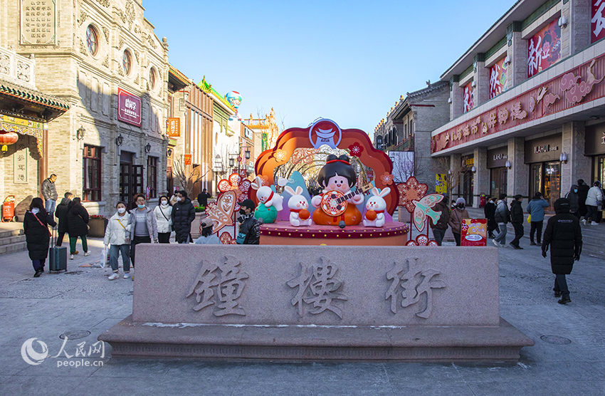 Chinese cities immersed in festival atmosphere as Lunar New Year nears