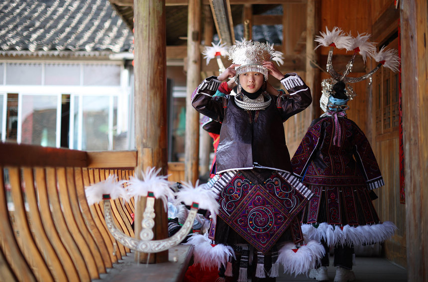 Miao people in SW China's Guizhou celebrate Spring Festival with traditional dances