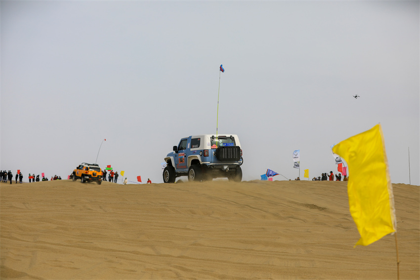 Bohu county in NW China's Xinjiang sees a boom in desert tourism