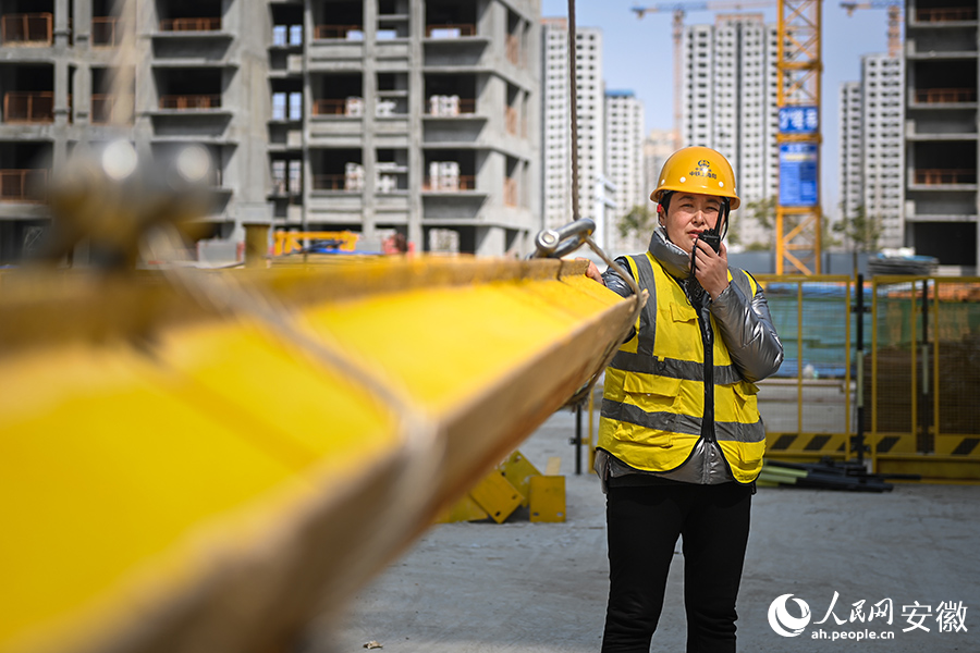 In pics: Female workers at a construction site in E China's Anhui