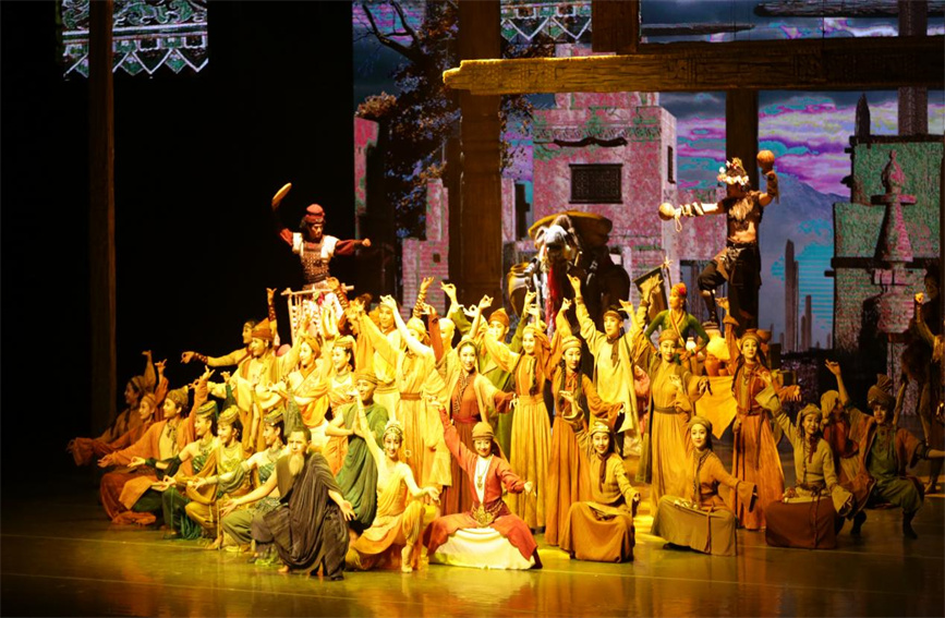 Dance drama inspired by cultural relic unearthed in NW China's Xinjiang staged in Urumqi