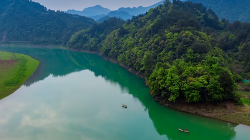 Xi: Protect environment in the way we protect our eyes