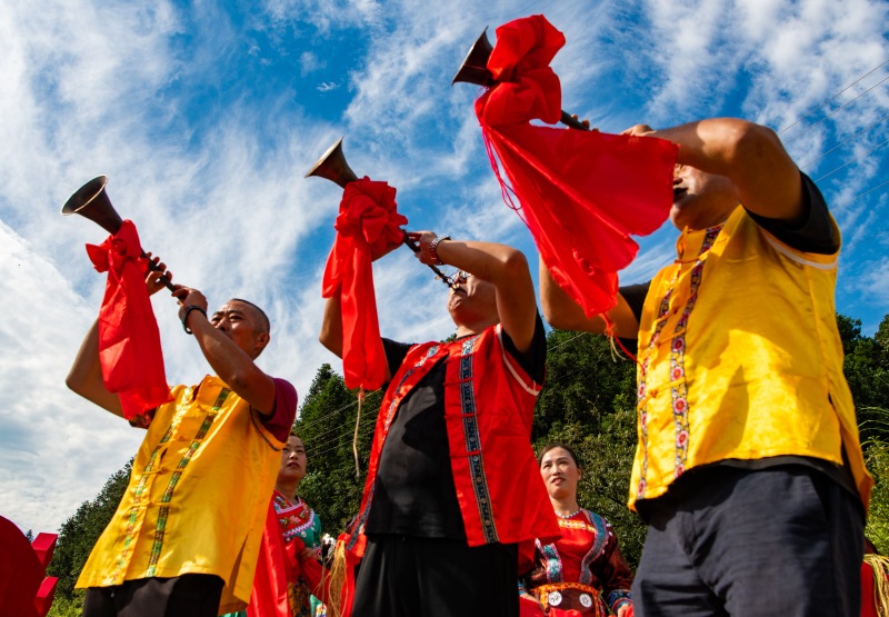 In pics: villagers holds ceremony for harvesting rice in C China's Hunan