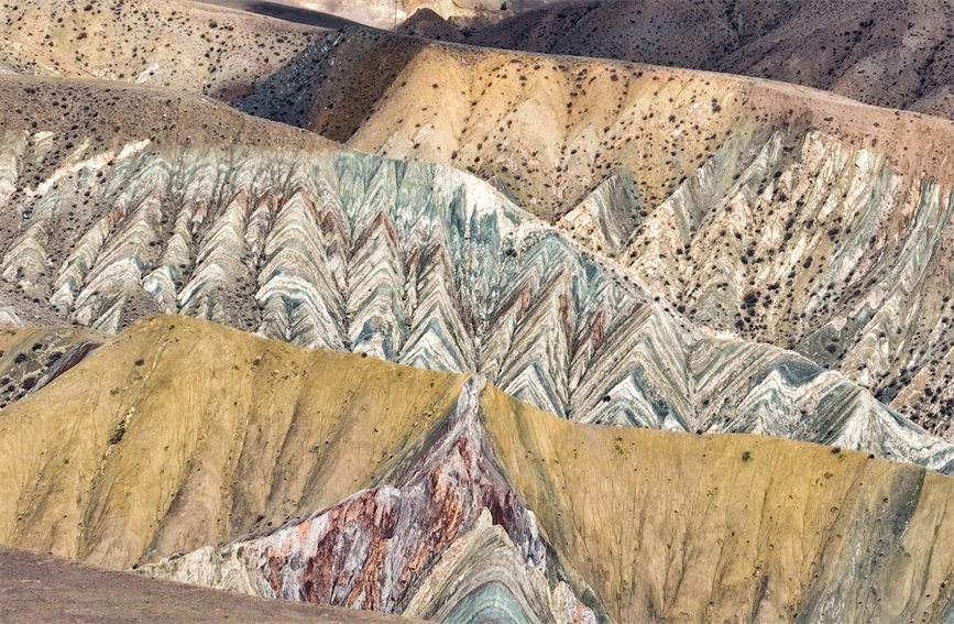 Magnificent autumn views of Danxia landform in NW China's Xinjiang