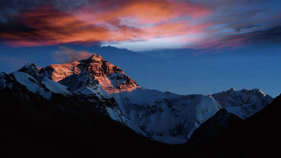 Spectacular landscapes along Xizang section of China's longest national highway