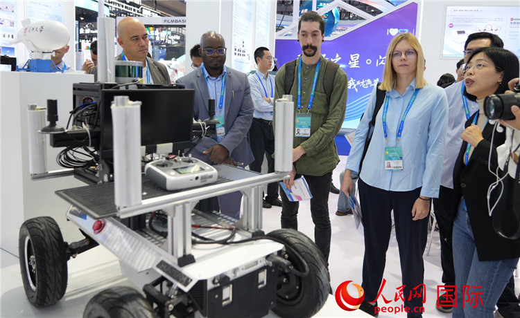 25th China Hi-Tech Fair opens in Shenzhen