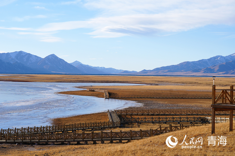 In pics: spectacular scenery of Donggi Cona Lake in NW China's Qinghai