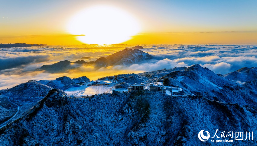 Bashan Grand Canyon in SW China's Sichuan blanketed in snow