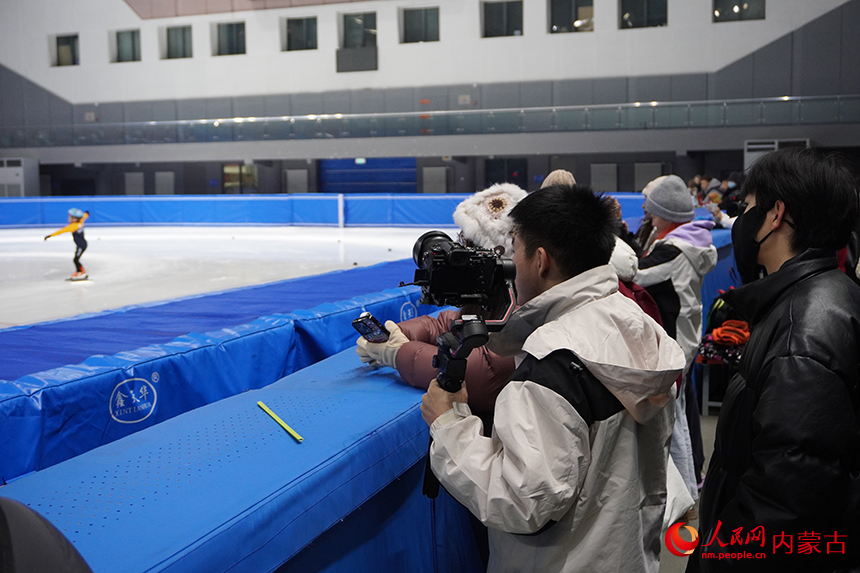 Reporters explore N China's Hohhot ahead of 14th National Winter Games