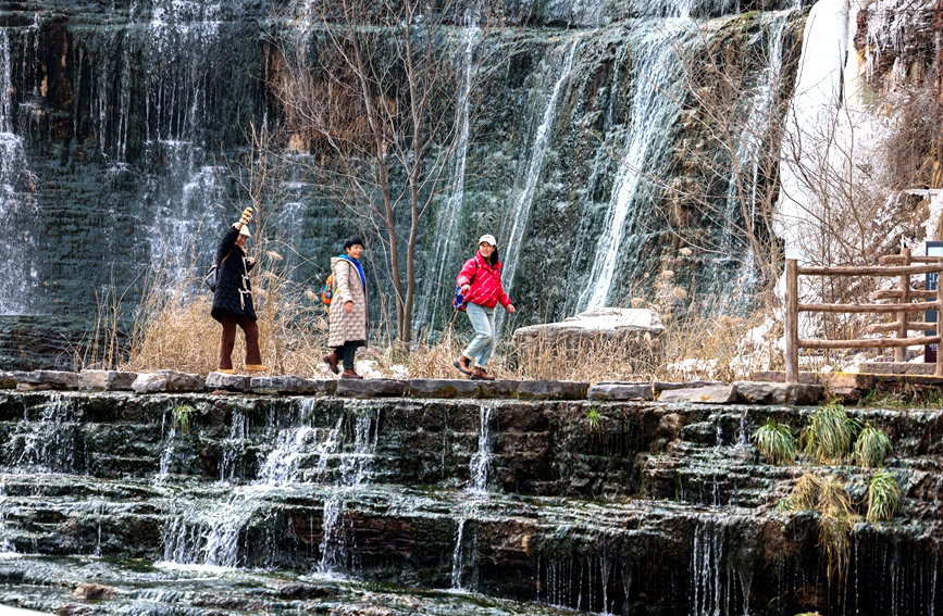 Picturesque winter scenery of Taihang Grand Canyon in Anyang, C China's Henan