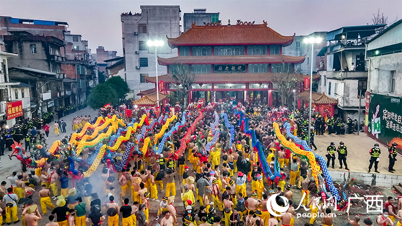 Firecracker Dragon Festival held in Binyang, S China's Guangxi