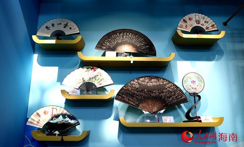 Guochao products showcase Chinese culture at 4th China Int'l Consumer Products Expo