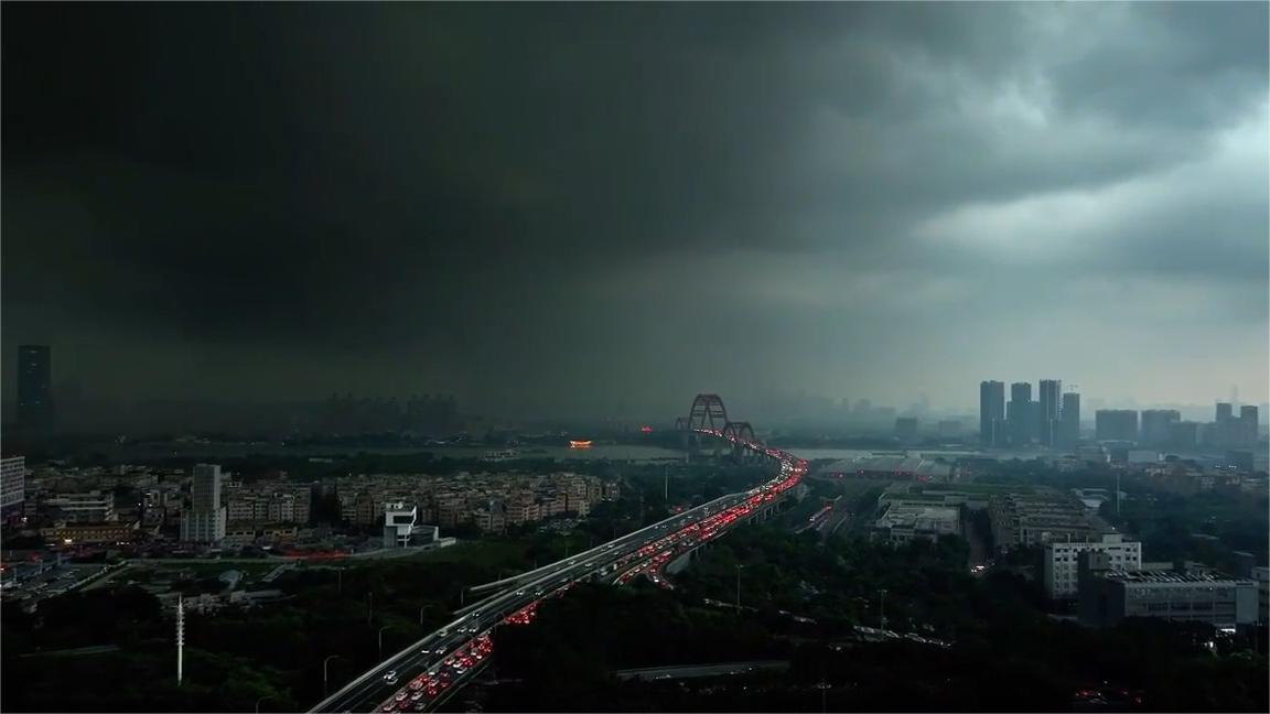 Darkness invades Guangzhou morning