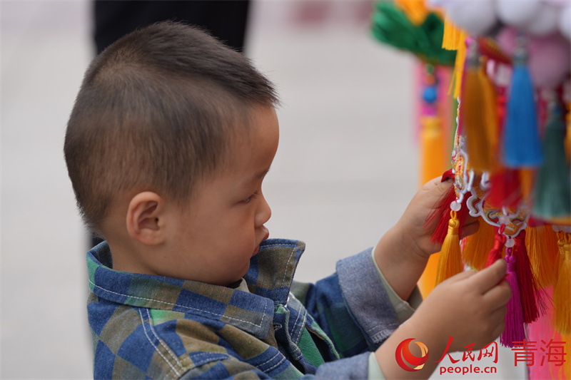 NW China's Qinghai injects new vitality into traditional sachets