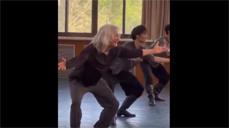 Gray-hair professor's dance class