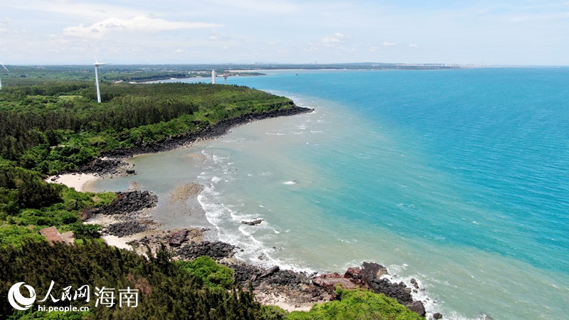 In pics: Picturesque scenery of Danzhou section of Hainan coastal highway for sightseeing