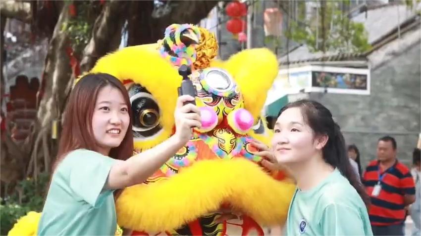 Cultural fusion: Youth meets China's intangible cultural heritage