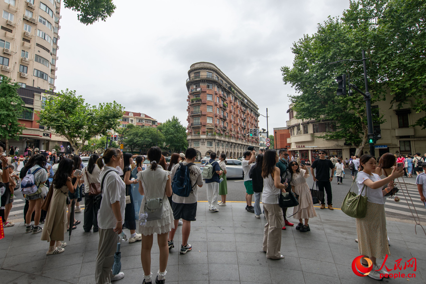 In pics: Shanghai welcomes an increasing number of foreign tourists