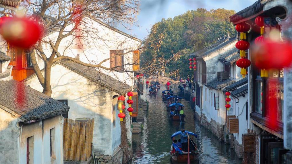 Exploring Zhouzhuang: a journey through tranquil waterways