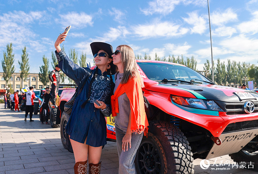 Fast and furious: Off-road rally kicks off in N China's Inner Mongolia