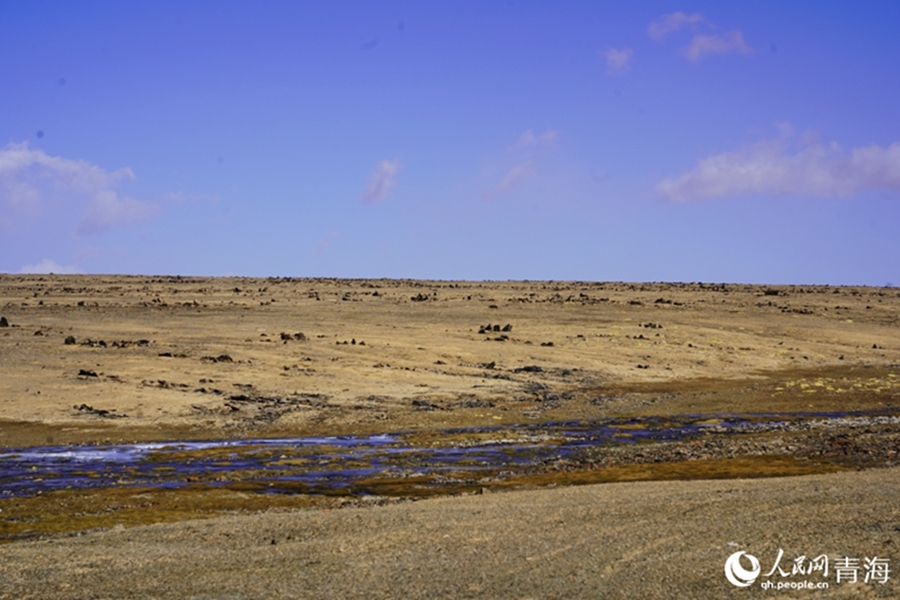 Autumn views of NW China's Qilian Mountains