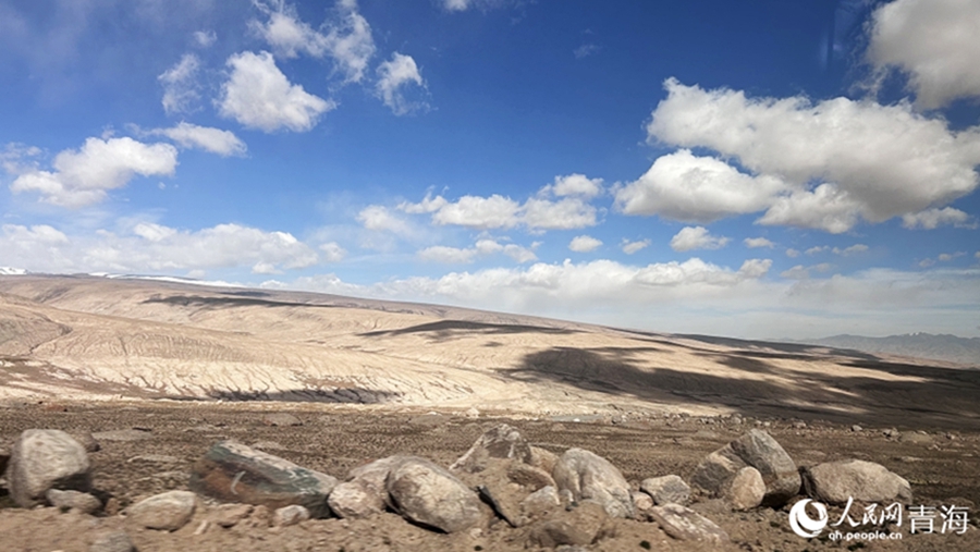 Autumn views of NW China's Qilian Mountains