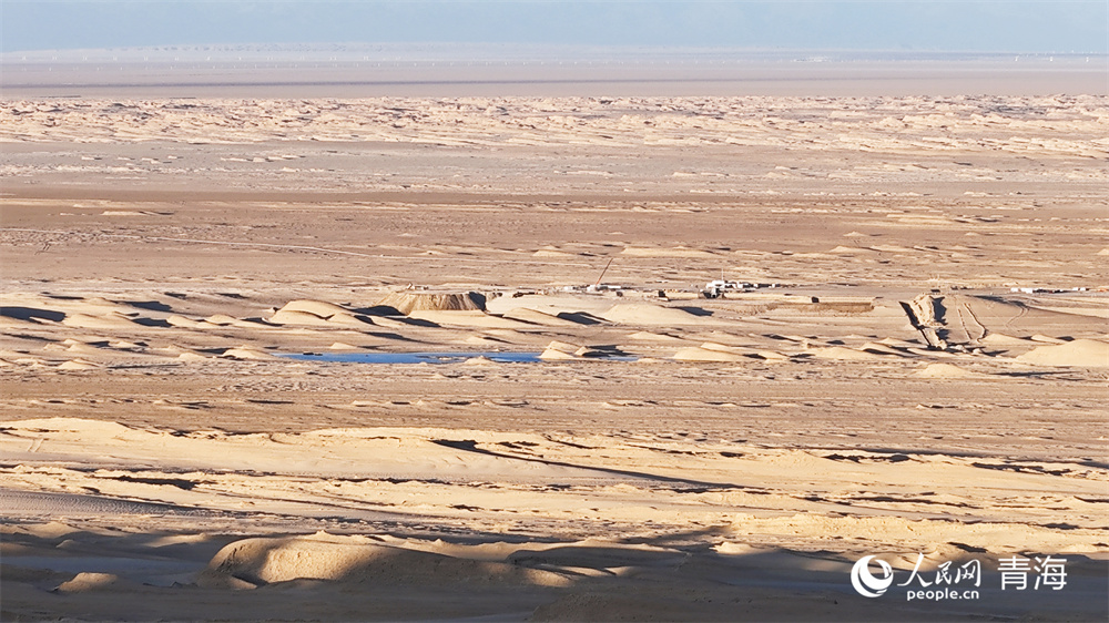 Heidu Mountain, a real-life Chinese ink wash painting in NW China's desert area