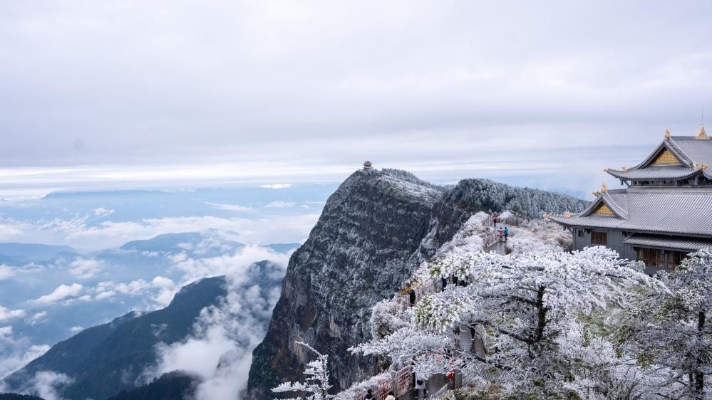 Snow scenery of Mount Emei in Sichuan, SW China